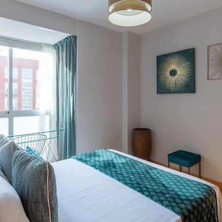 Vivienda Con Zona De Trabajo, Piscina Y Parking Apartman Madrid Kültér fotó